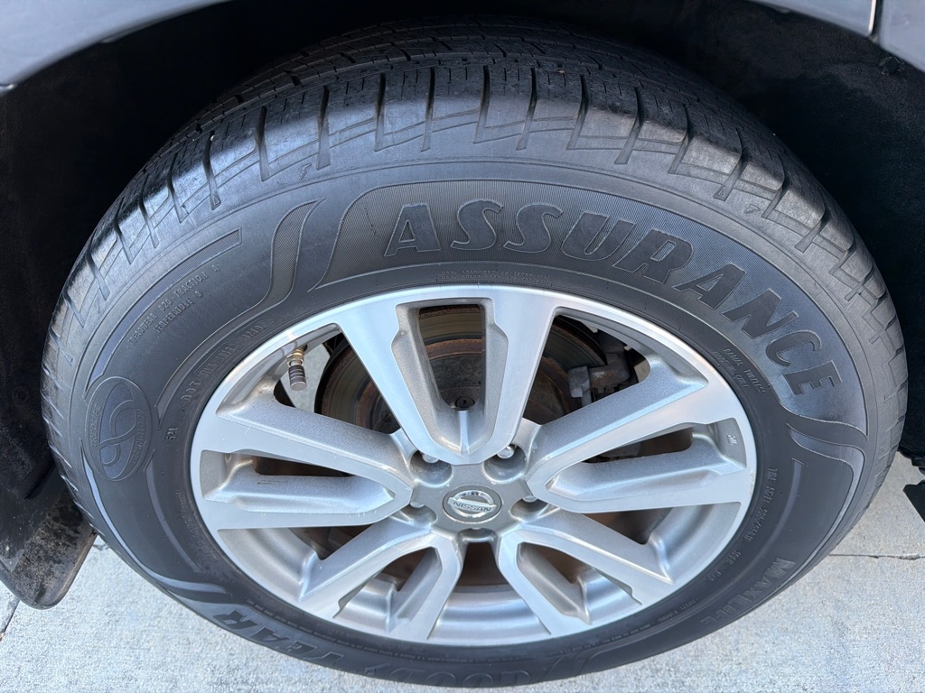 Nissan Pathfinder  2013