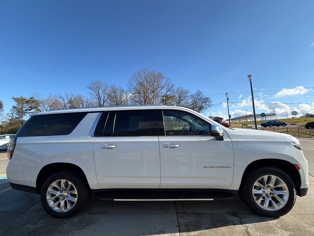 Chevrolet Suburban  2023