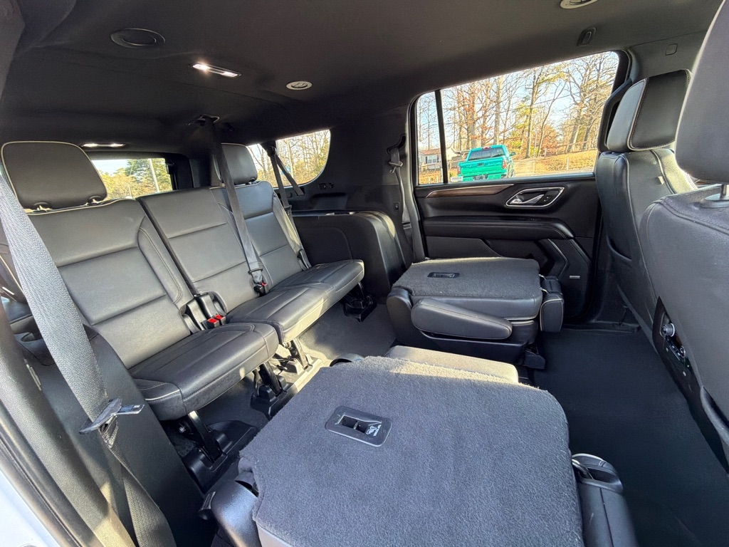 Chevrolet Suburban  2023