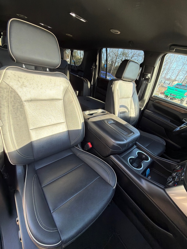 Chevrolet Suburban  2023