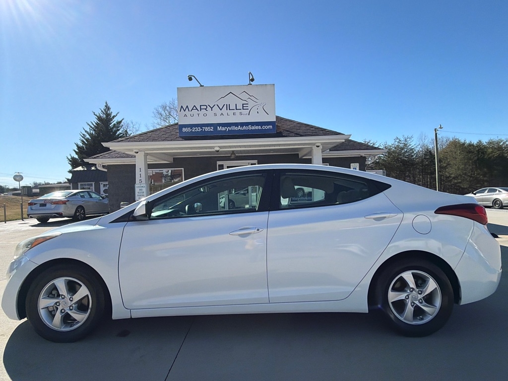 Hyundai Elantra  2015