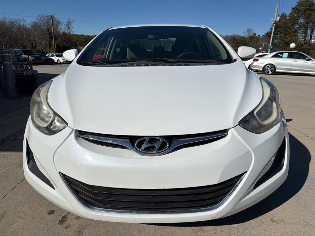 Hyundai Elantra  2015