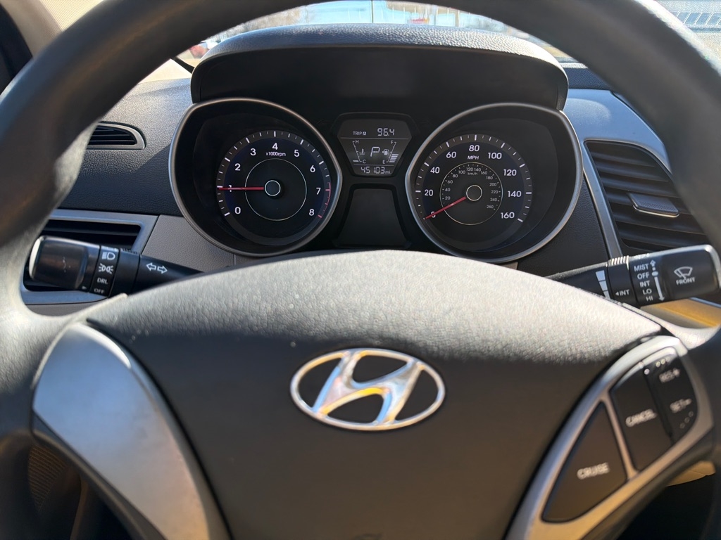 Hyundai Elantra  2015