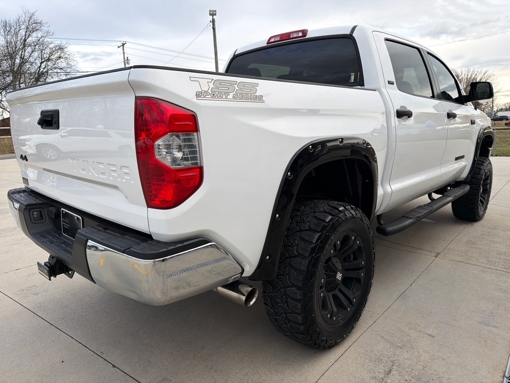 Toyota Tundra 4WD  2018