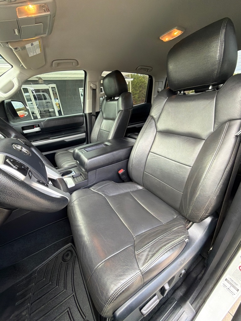 Toyota Tundra 4WD  2018