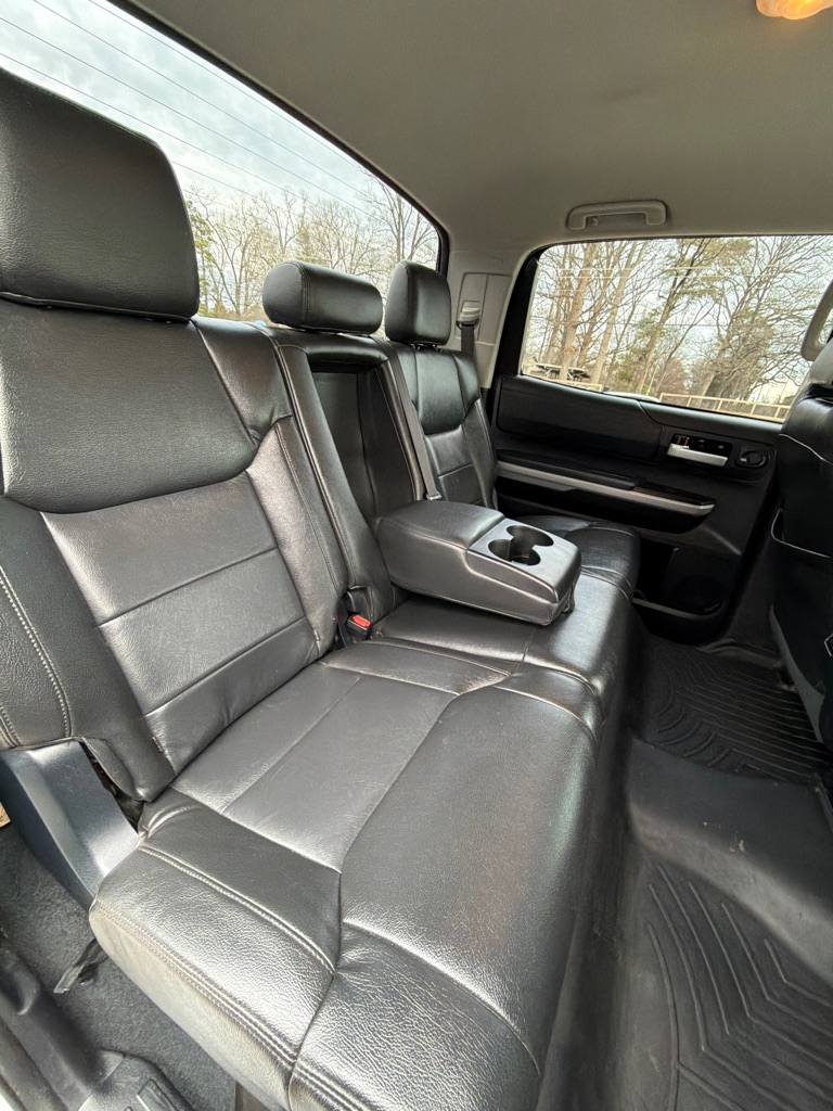 Toyota Tundra 4WD  2018