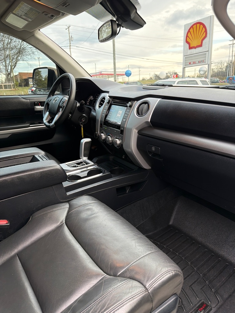 Toyota Tundra 4WD  2018