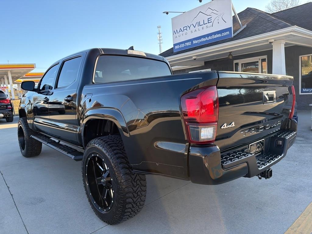 Toyota Tacoma  2018