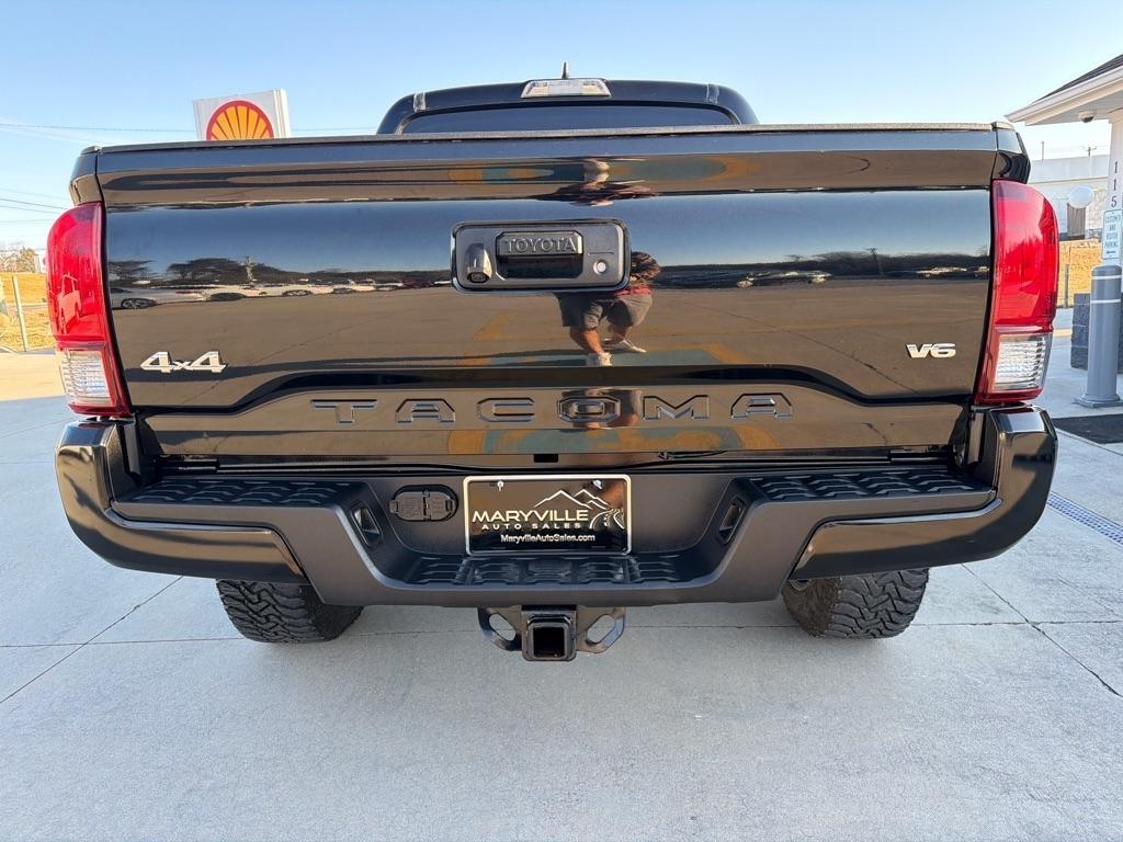 Toyota Tacoma  2018