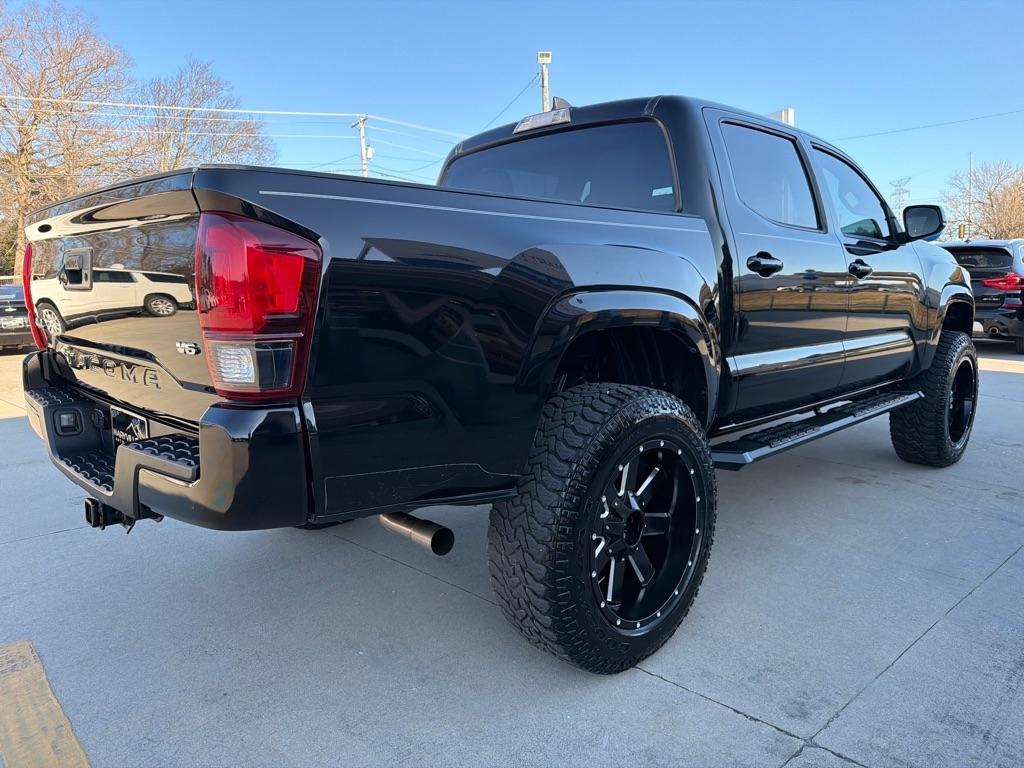 Toyota Tacoma  2018