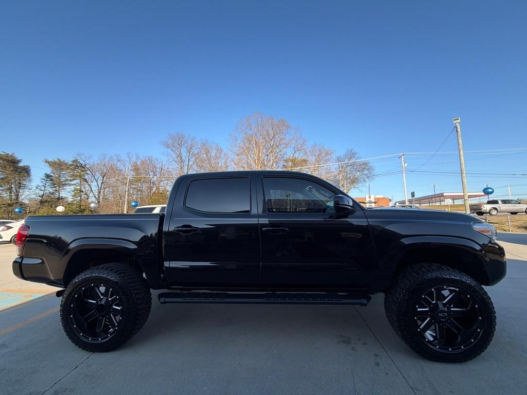 Toyota Tacoma  2018