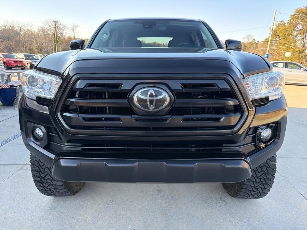 Toyota Tacoma  2018