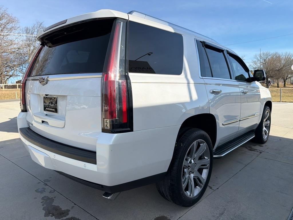 Cadillac Escalade  2016