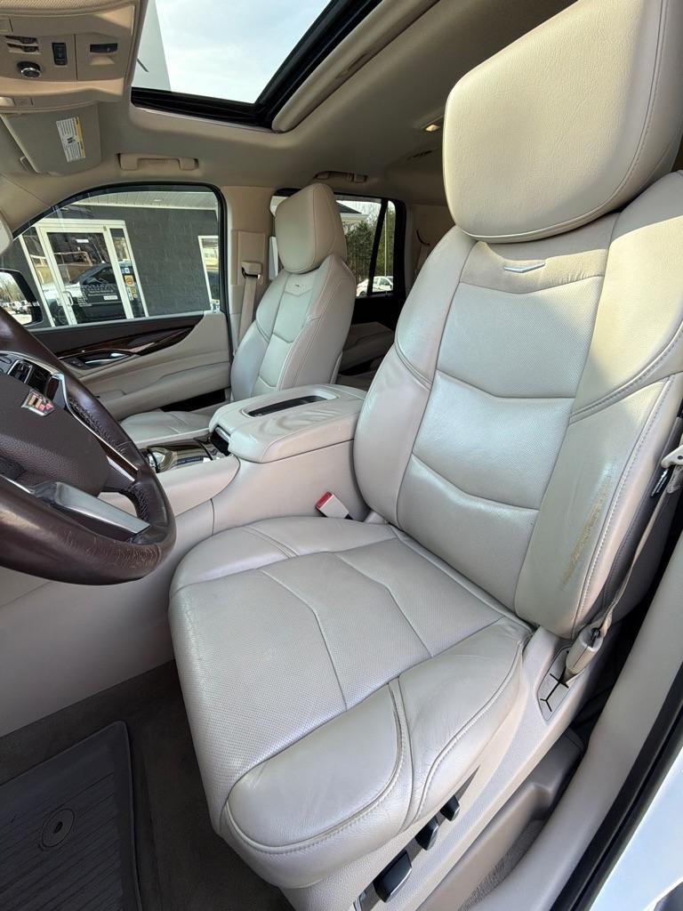 Cadillac Escalade  2016