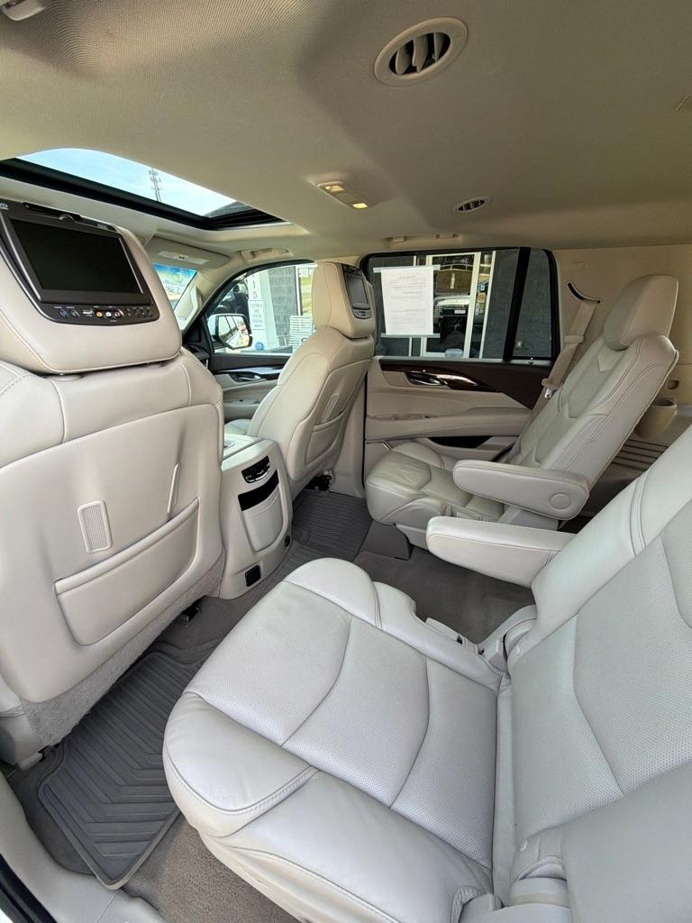 Cadillac Escalade  2016