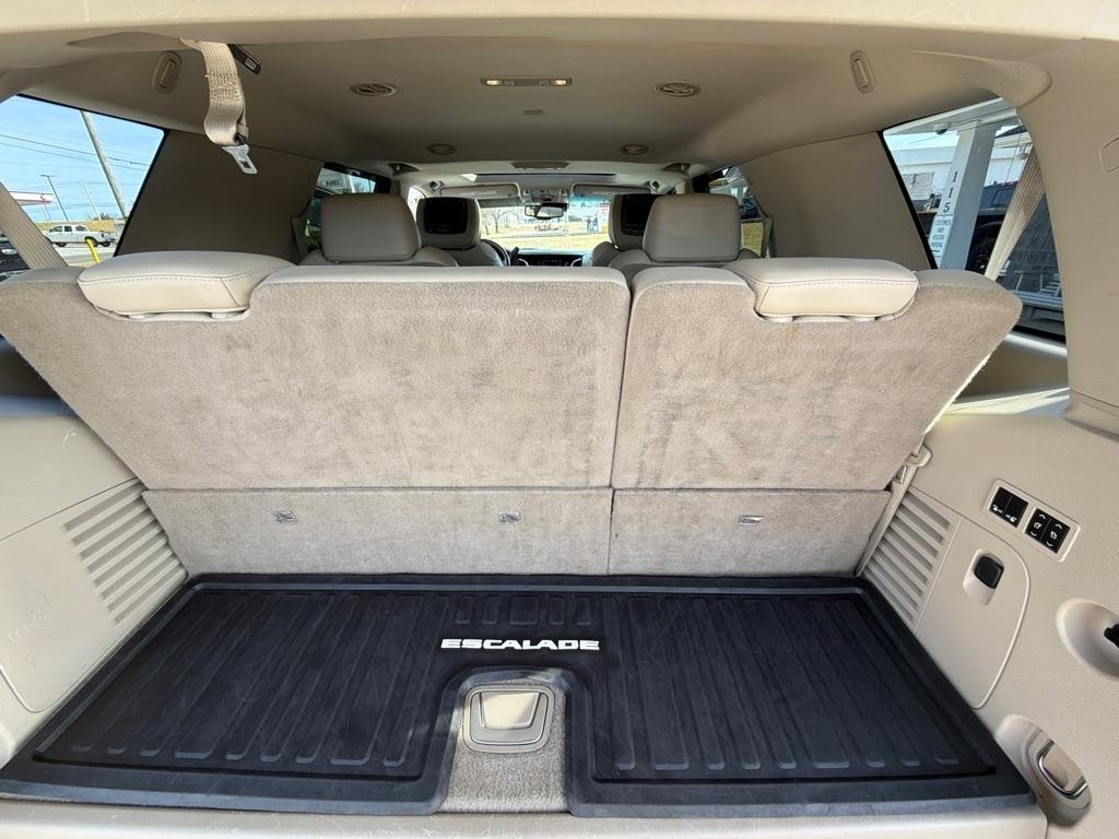 Cadillac Escalade  2016