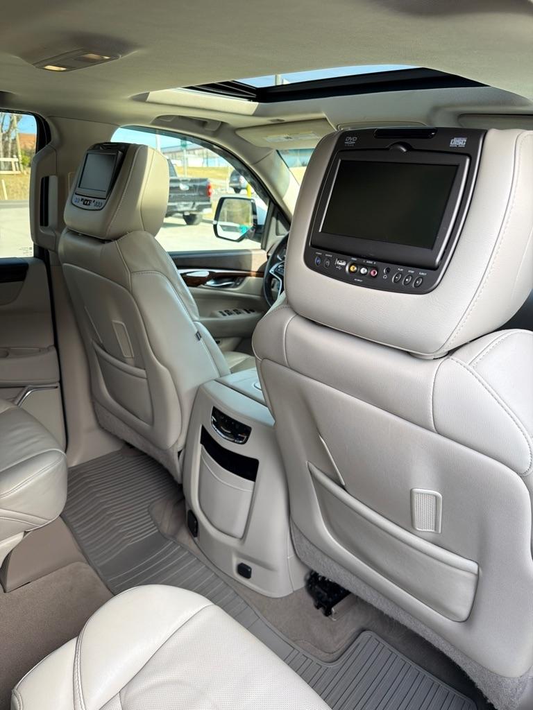 Cadillac Escalade  2016