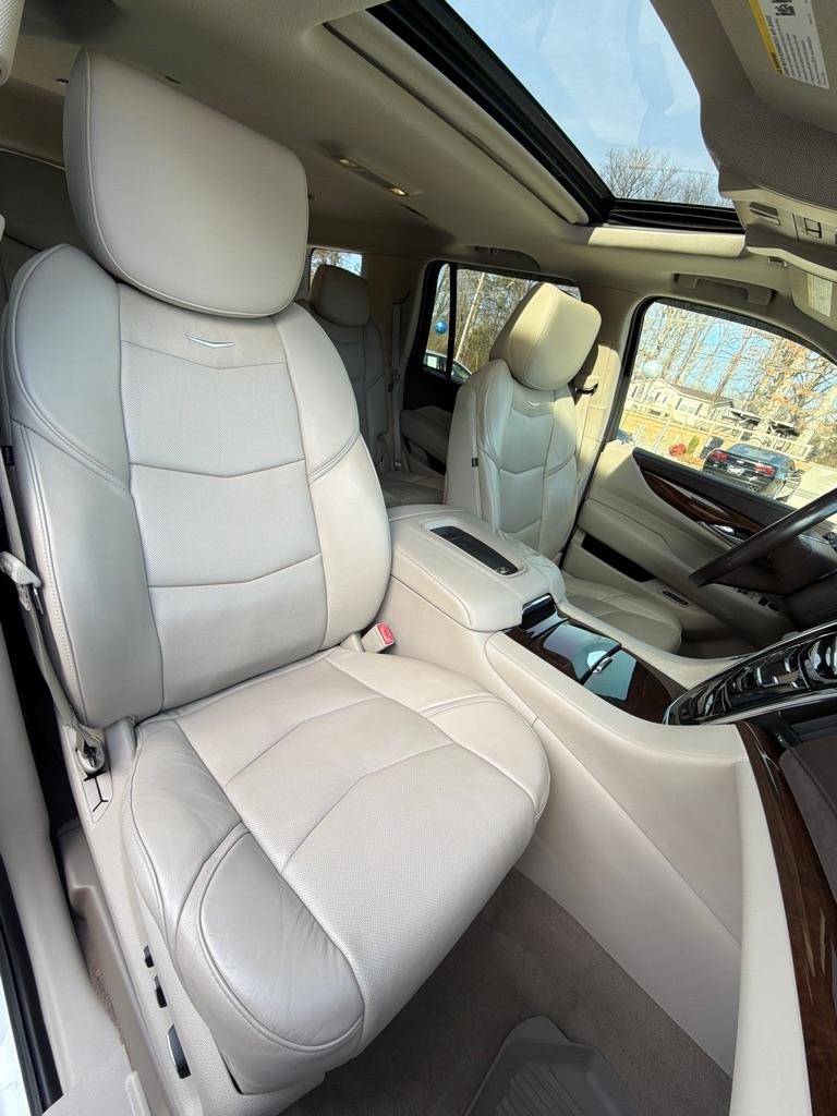 Cadillac Escalade  2016