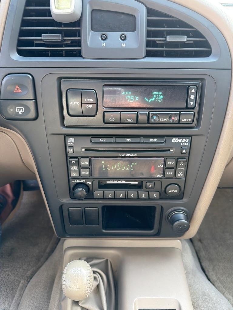 Nissan Pathfinder  2004