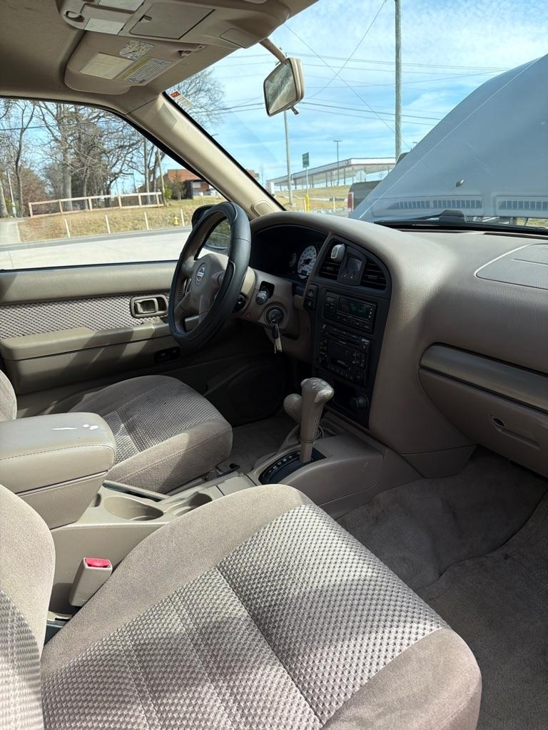 Nissan Pathfinder  2004