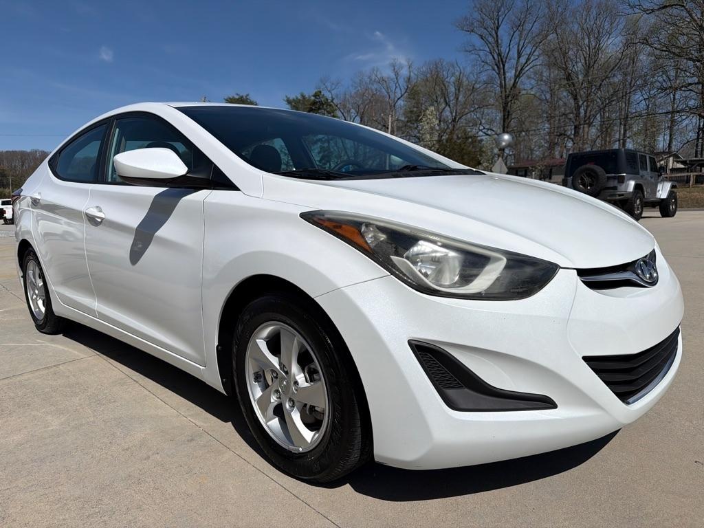 Hyundai Elantra  2015