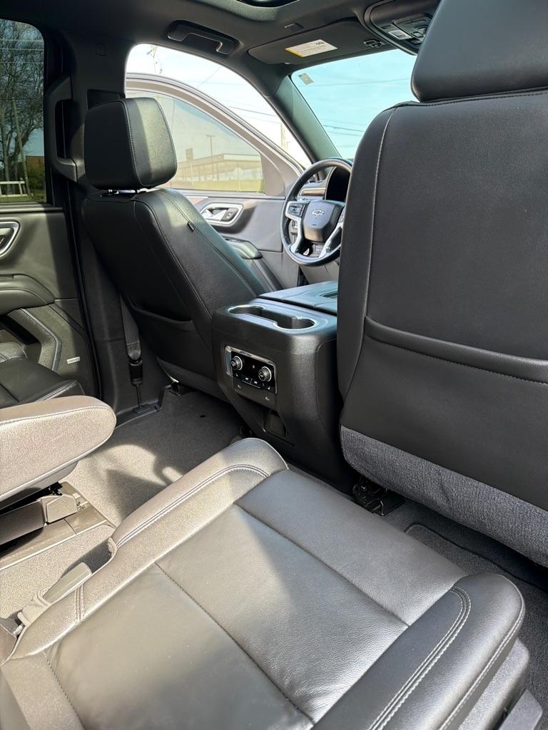 Chevrolet Suburban  2021