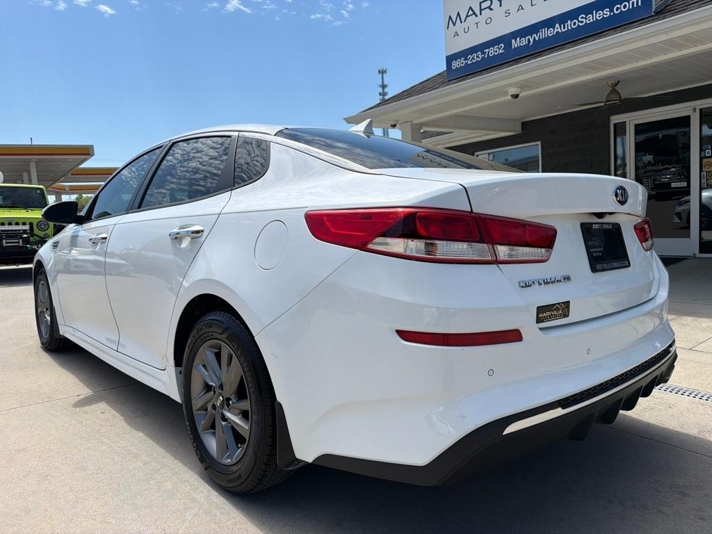 Kia Optima  2019