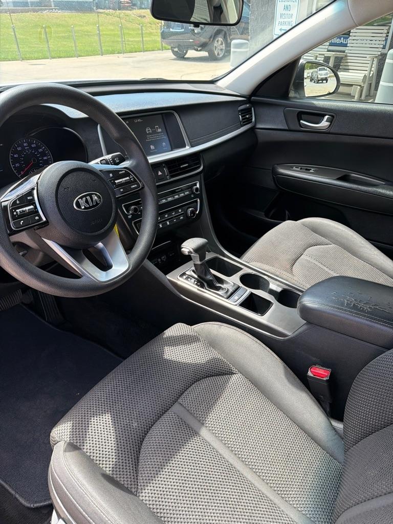 Kia Optima  2019