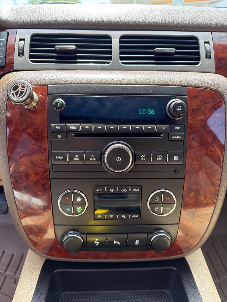 Chevrolet Tahoe  2013