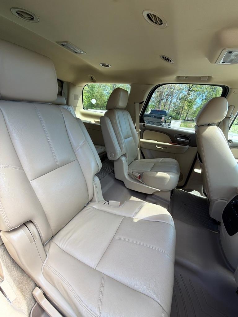 Chevrolet Tahoe  2013