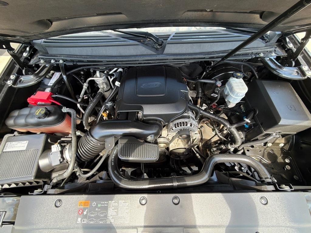 Chevrolet Tahoe  2013