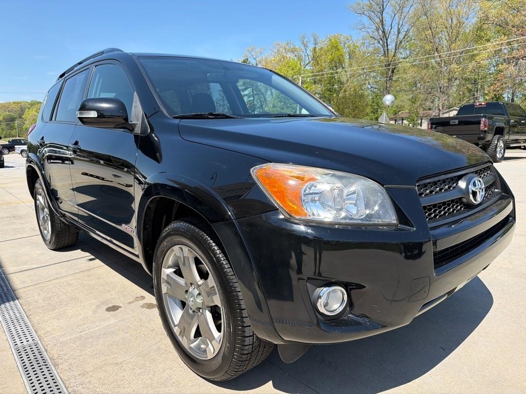 Toyota RAV4  2011