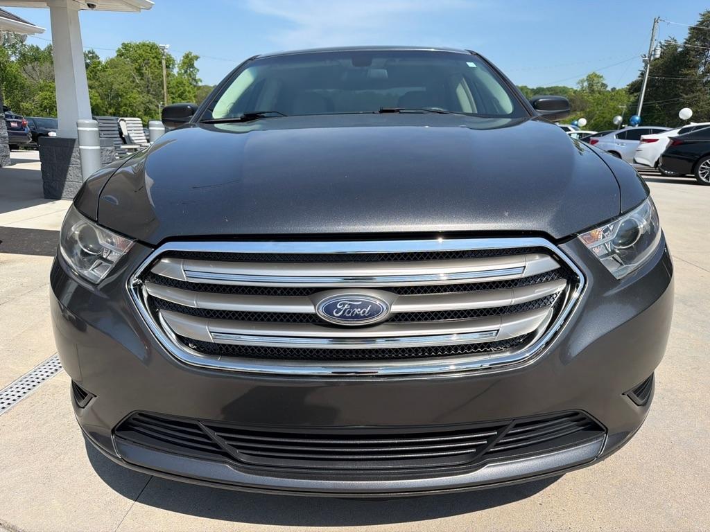 Ford Taurus  2016