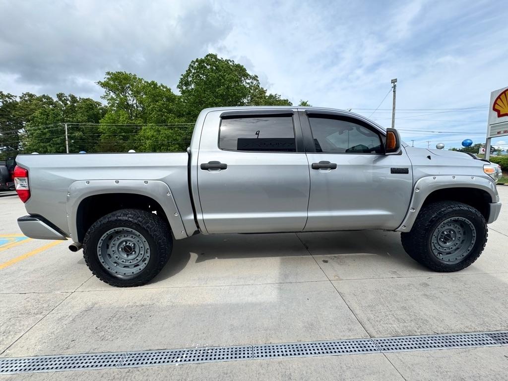 Toyota Tundra 4WD  2019