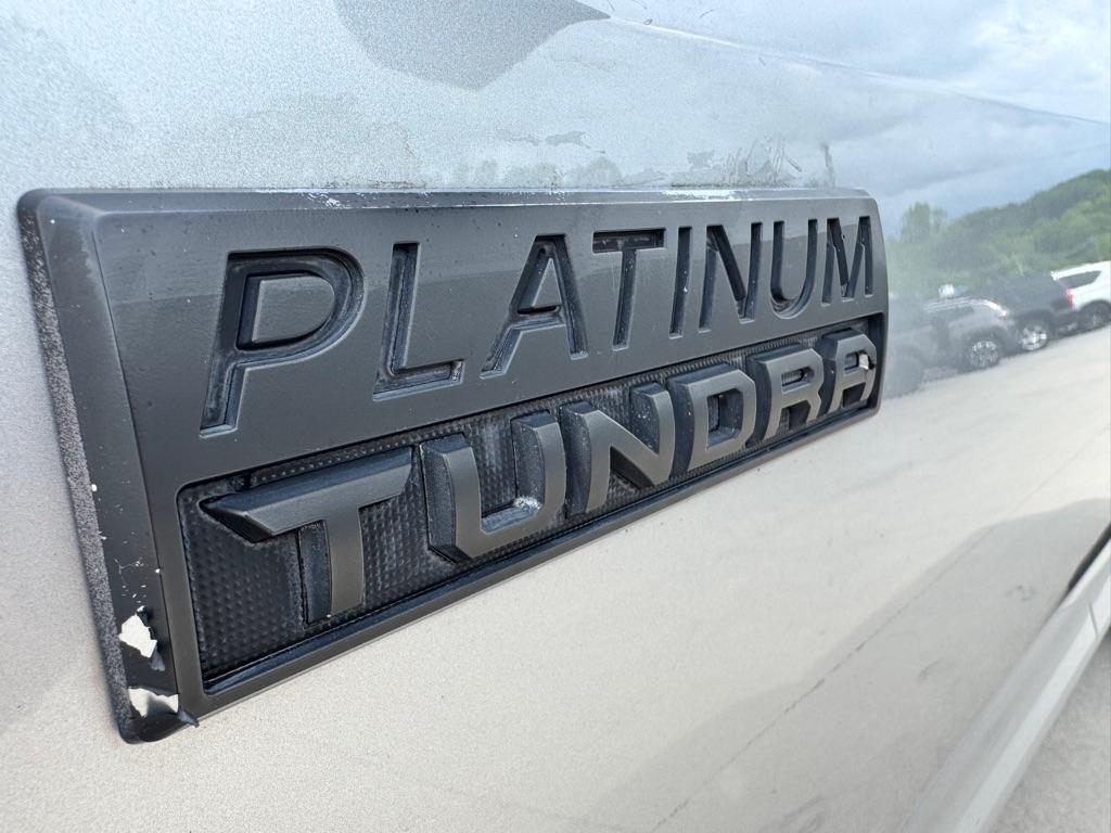 Toyota Tundra 4WD  2019