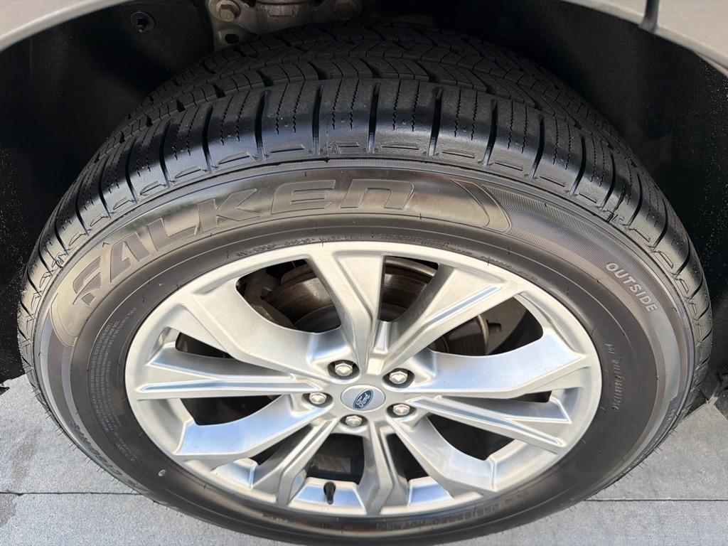 Ford Explorer  2021