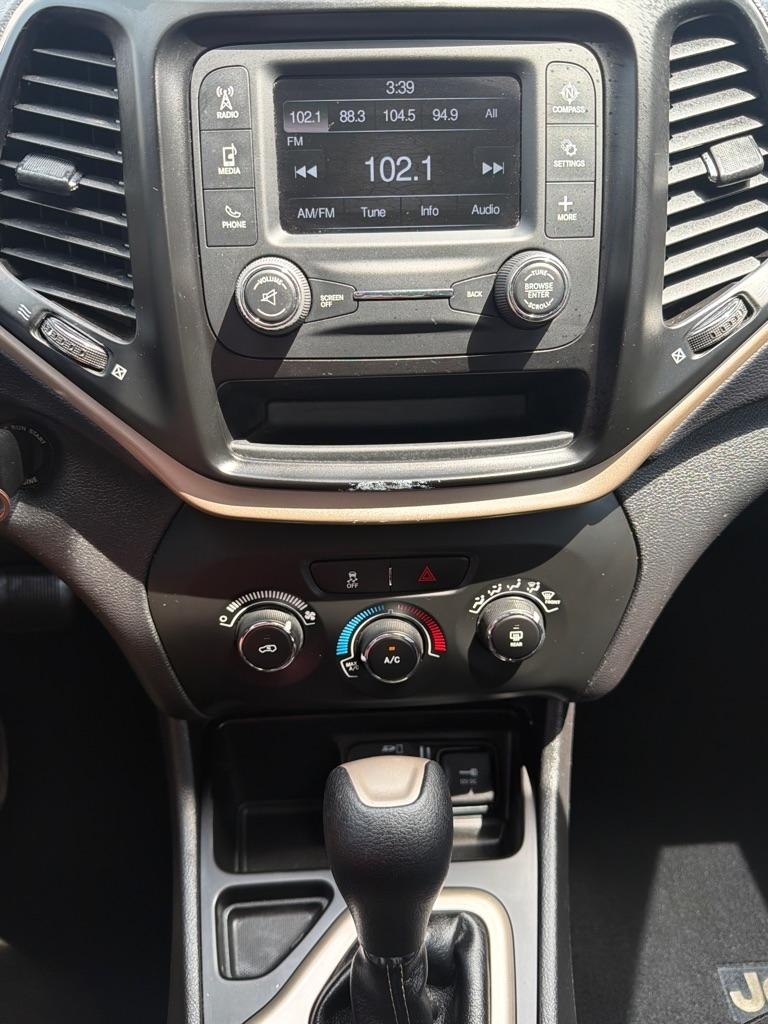 Jeep Cherokee  2018