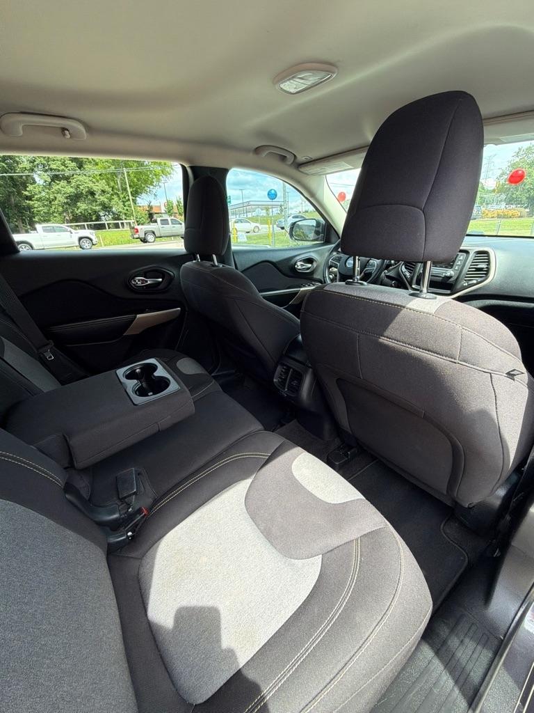 Jeep Cherokee  2018