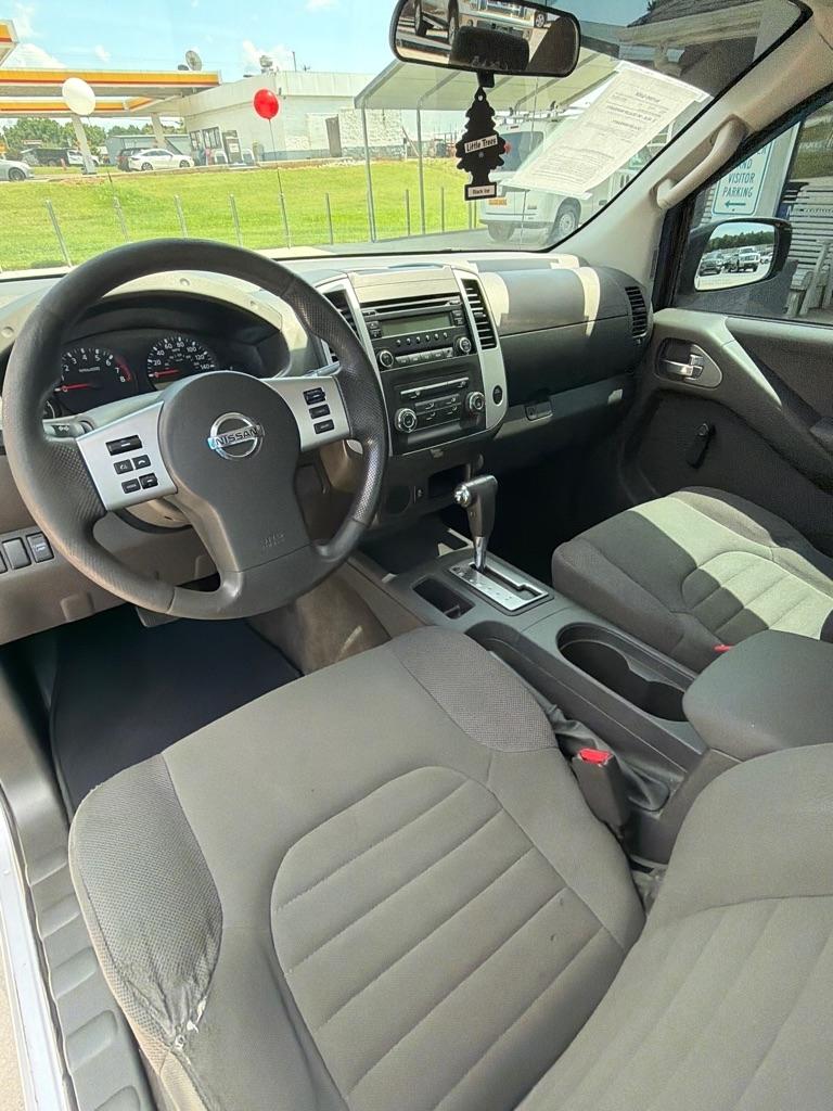 Nissan Frontier  2014