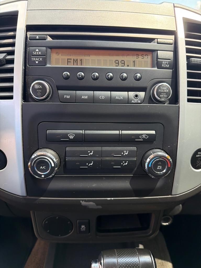Nissan Frontier  2014