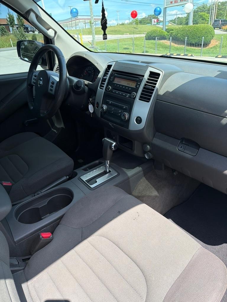 Nissan Frontier  2014