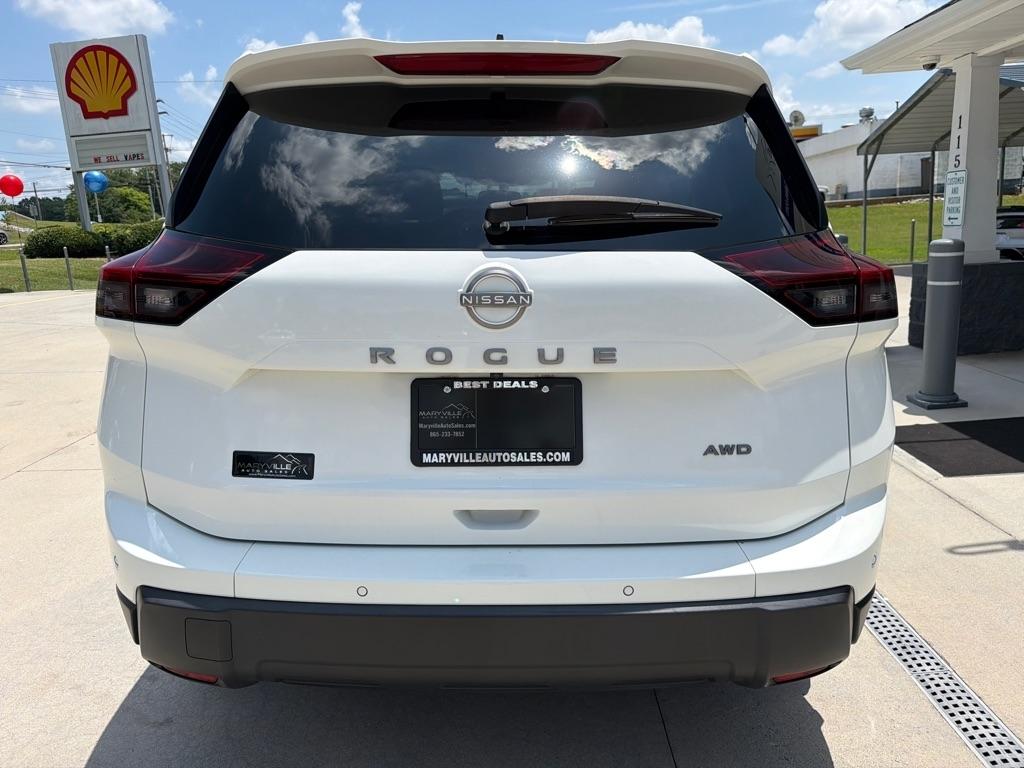 Nissan Rogue  2024