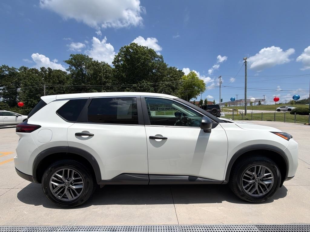 Nissan Rogue  2024