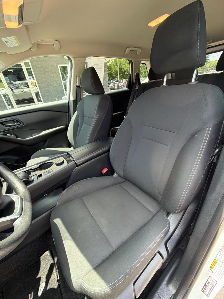 Nissan Rogue  2024