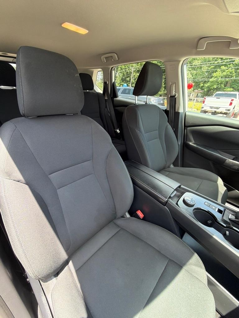 Nissan Rogue  2024