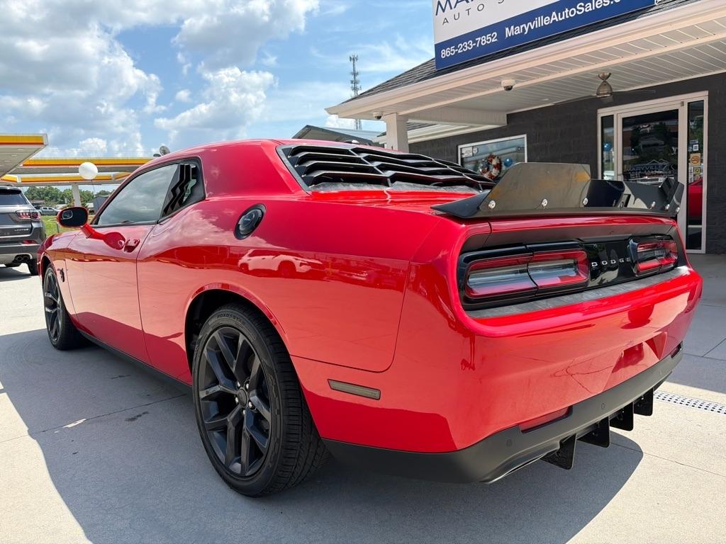 Dodge Challenger  2019