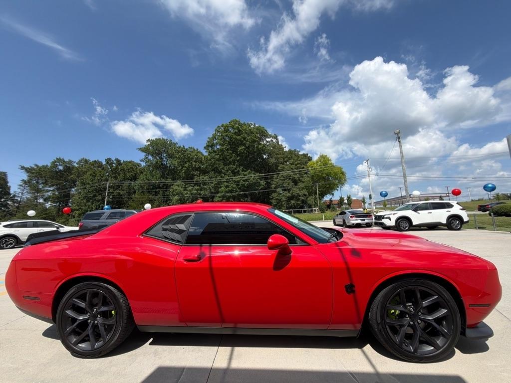 Dodge Challenger  2019