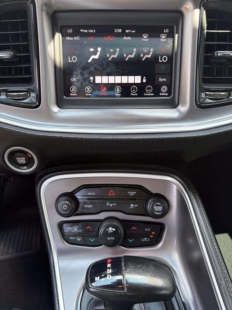 Dodge Challenger  2019