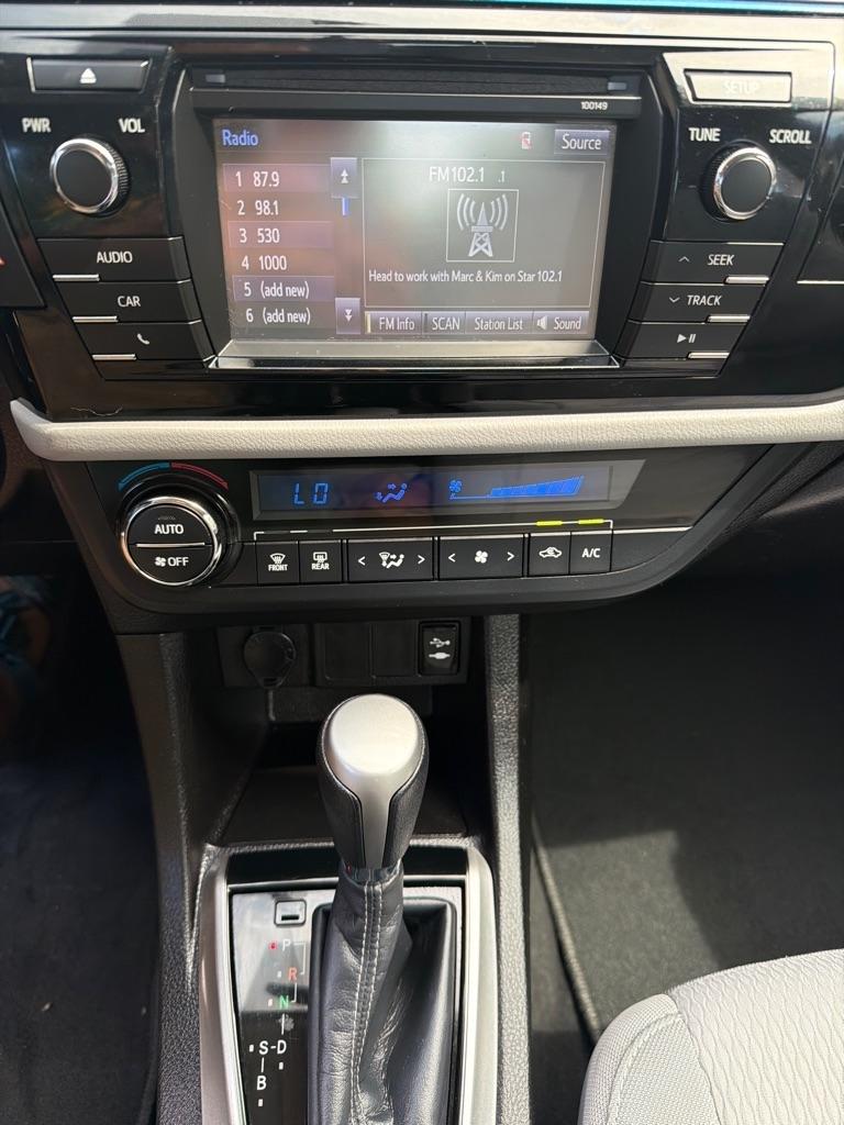 Toyota Corolla  2015