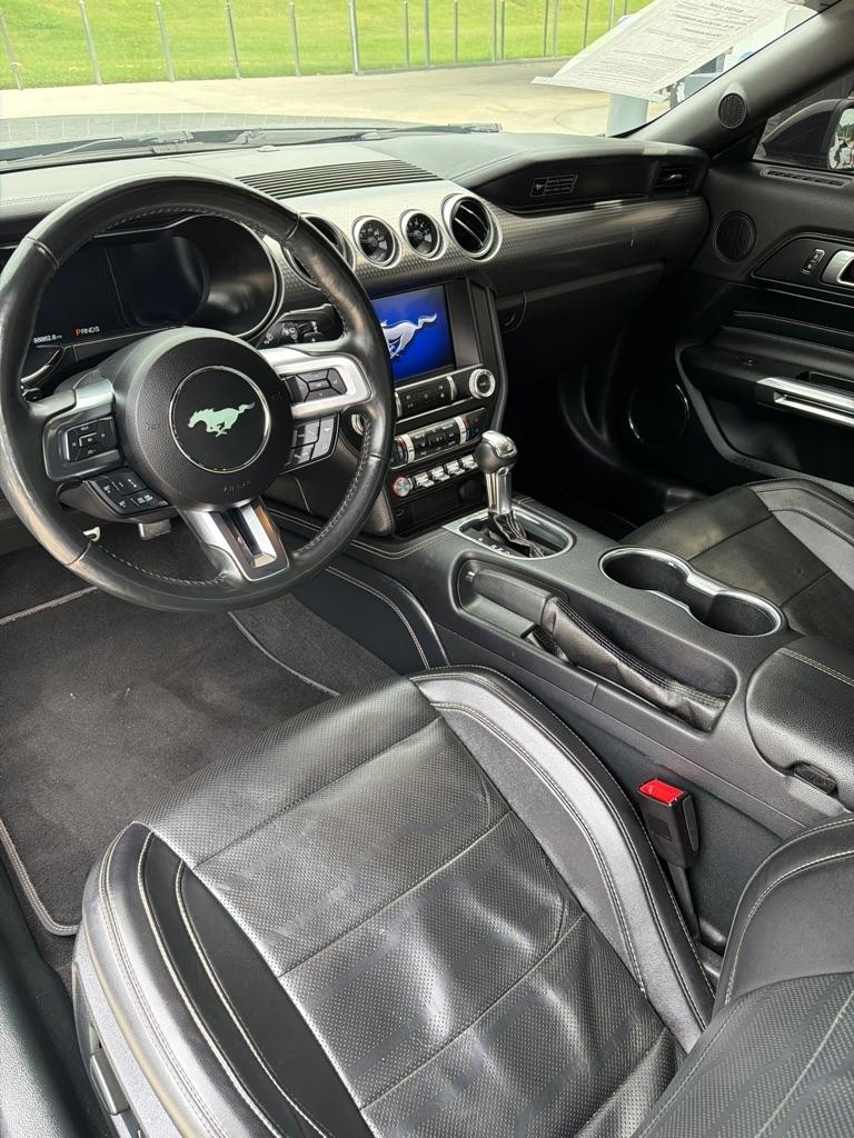 Ford Mustang  2020